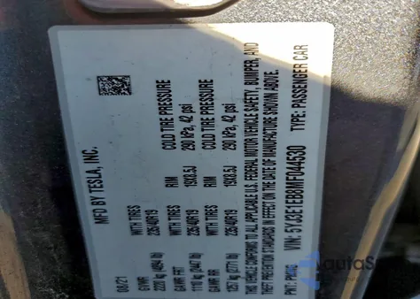 2021 Tesla Model 3 z USA, uszkodzony, nr VIN 5YJ3E1EB8MF044530